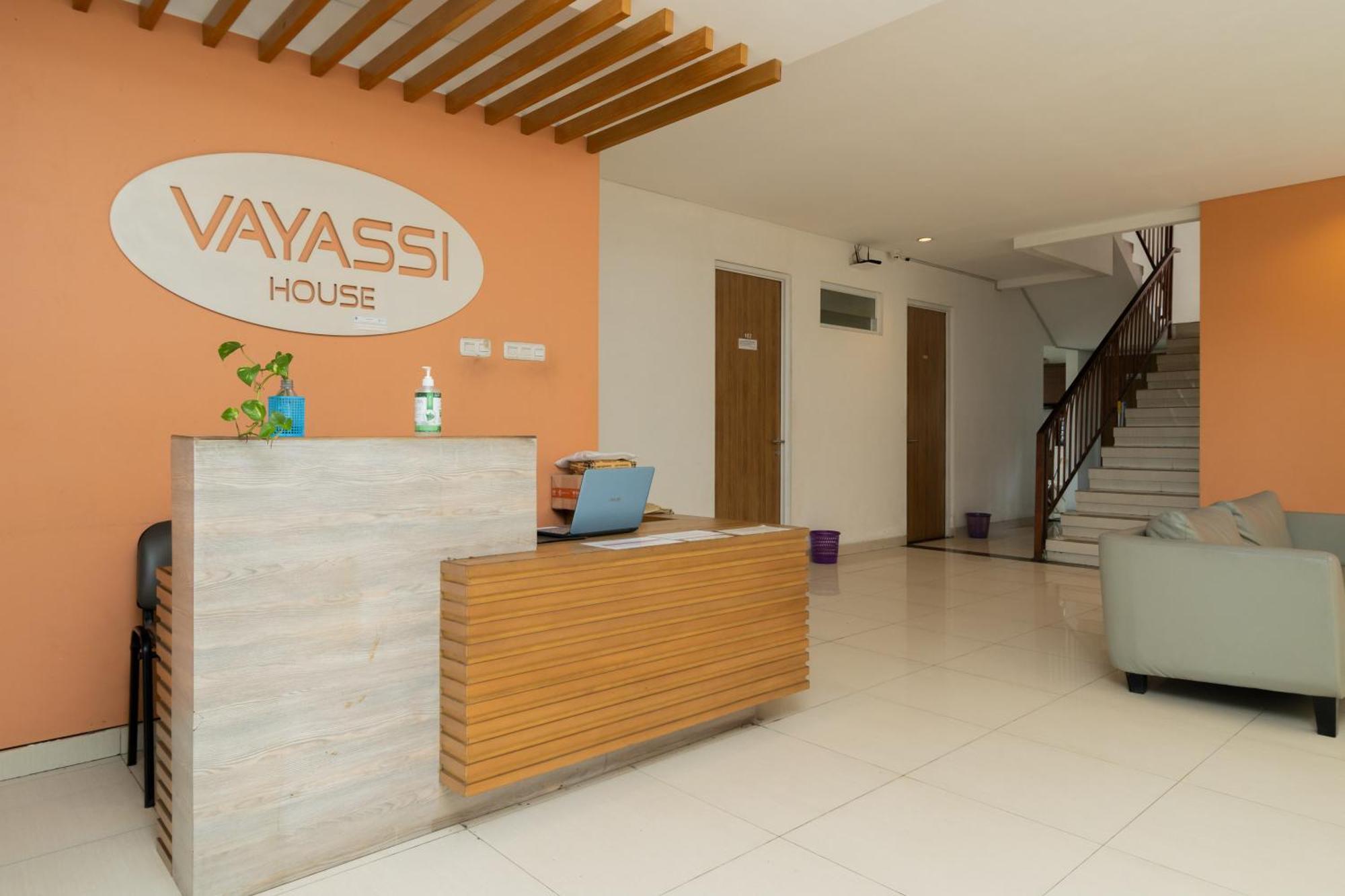 Hotel Reddoorz Syariah Near Prasetya Mulya Cilandak Campus Yakarta Exterior foto